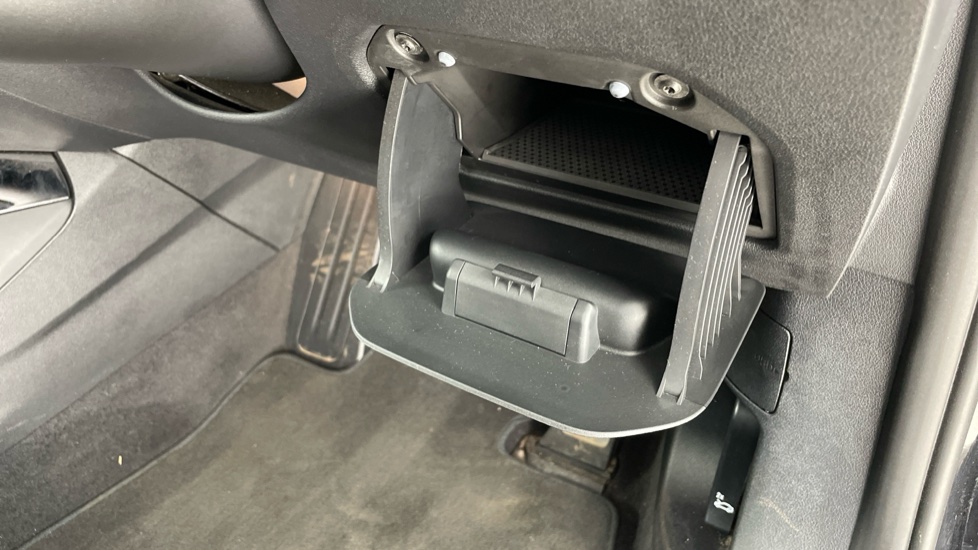 BMW 1 Series M135i xDrive 5dr Step Auto Petrol Hatchback - Image 53