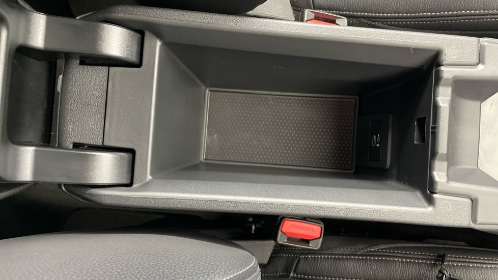 BMW 1 Series M135i xDrive 5dr Step Auto Petrol Hatchback - Image 55