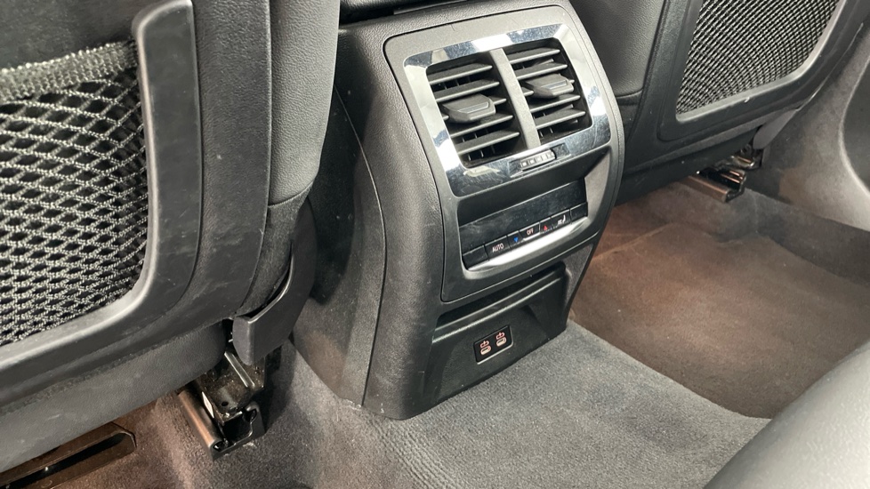 BMW X3 xDrive20d MHT M Sport 5dr Step Auto [Tech Pack] Diesel Estate - Image 34