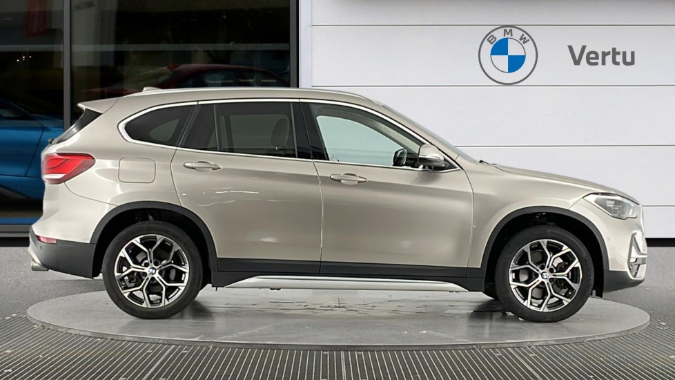 BMW X1 xDrive 20i xLine 5dr Step Auto Petrol Estate - Image 3