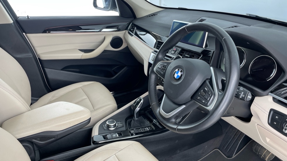 BMW X1 xDrive 20i xLine 5dr Step Auto Petrol Estate - Image 6