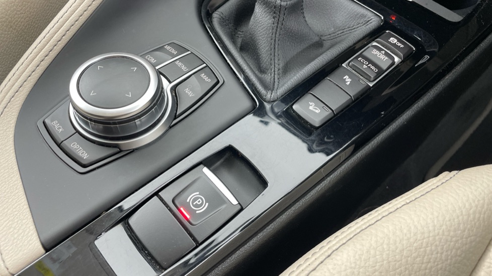 BMW X1 xDrive 20i xLine 5dr Step Auto Petrol Estate - Image 19