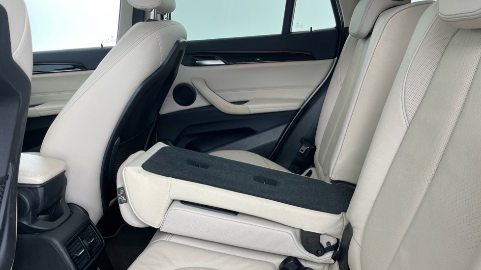 BMW X1 xDrive 20i xLine 5dr Step Auto Petrol Estate - Image 34