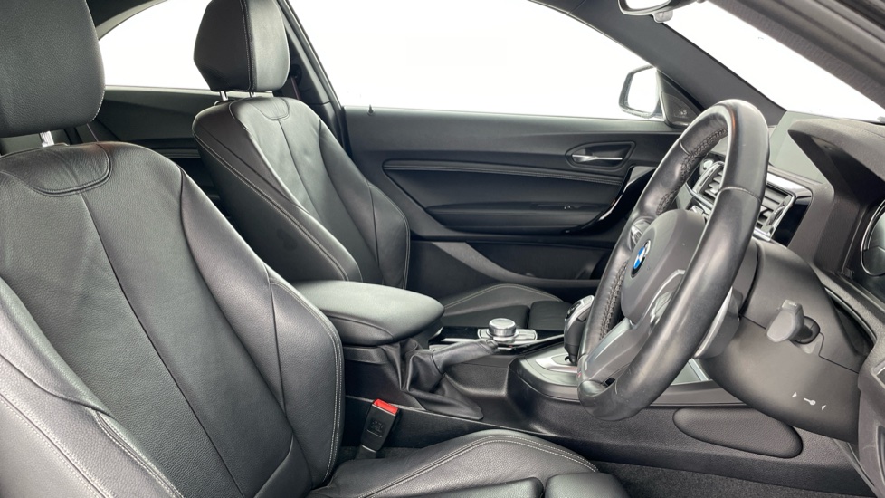 BMW 2 Series 220i M Sport 2dr [Nav] Step Auto Petrol Coupe - Image 11