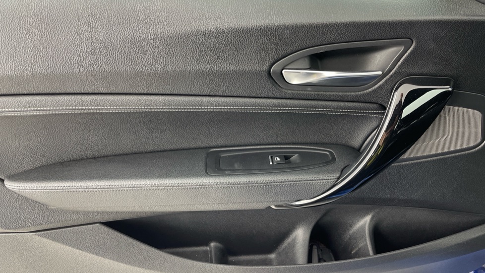 BMW 2 Series 220i M Sport 2dr [Nav] Step Auto Petrol Coupe - Image 26