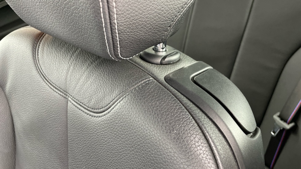 BMW 2 Series 220i M Sport 2dr [Nav] Step Auto Petrol Coupe - Image 29