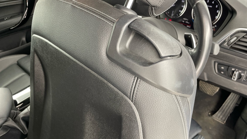 BMW 2 Series 220i M Sport 2dr [Nav] Step Auto Petrol Coupe - Image 44