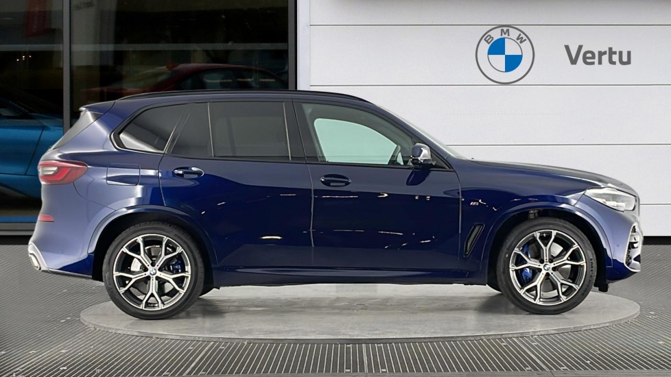 BMW X5 xDrive40d MHT M Sport 5dr Auto Diesel Estate - Image 3