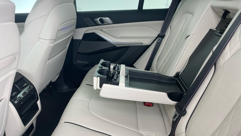 BMW X5 xDrive40d MHT M Sport 5dr Auto Diesel Estate - Image 35