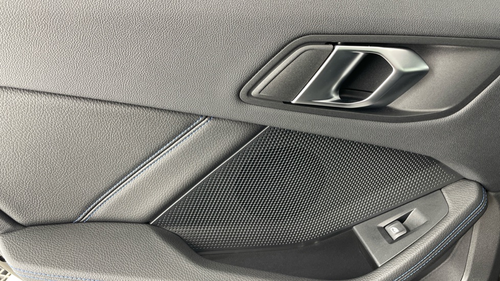 BMW 2 Series 218i [136] M Sport 4dr DCT Petrol Saloon - Image 32