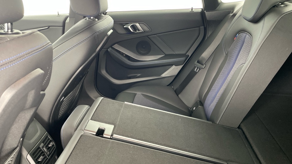 BMW 2 Series 218i [136] M Sport 4dr DCT Petrol Saloon - Image 39