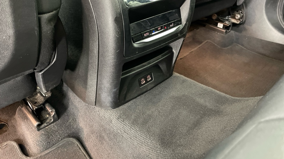 BMW X3 xDrive20d MHT M Sport 5dr Step Auto [Pro Pack] Diesel Estate - Image 31
