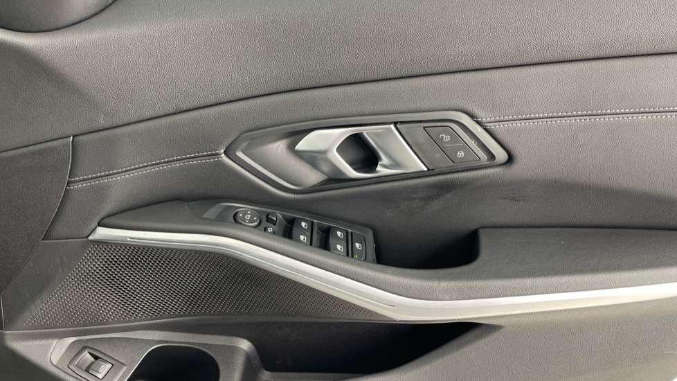 BMW 3 Series 320i M Sport 4dr Step Auto [Pro Pack] Petrol Saloon - Image 47