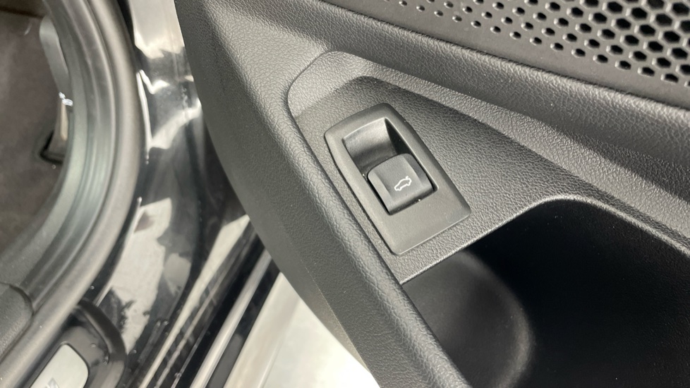 BMW 3 Series 320i M Sport 4dr Step Auto [Pro Pack] Petrol Saloon - Image 48