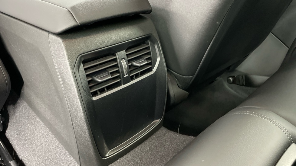 BMW 2 Series M240i xDrive 2dr Step Auto Petrol Coupe - Image 32