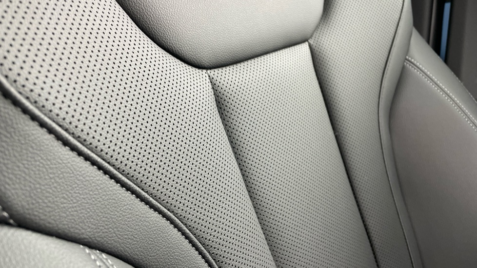 BMW 2 Series M240i xDrive 2dr Step Auto Petrol Coupe - Image 70