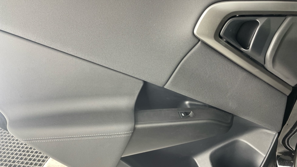 BMW X3 20 xDrive M Sport 5dr Step Auto Petrol Estate - Image 30
