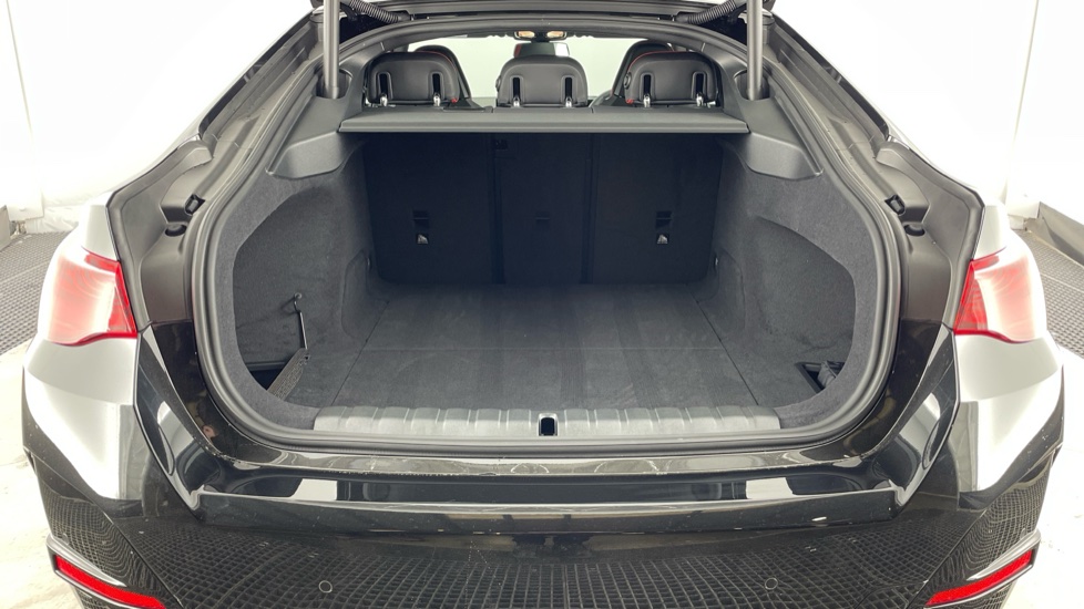 BMW i4 440kW M60 83.9kWh 5dr Auto [Tech/Pro pack] Electric Hatchback - Image 13