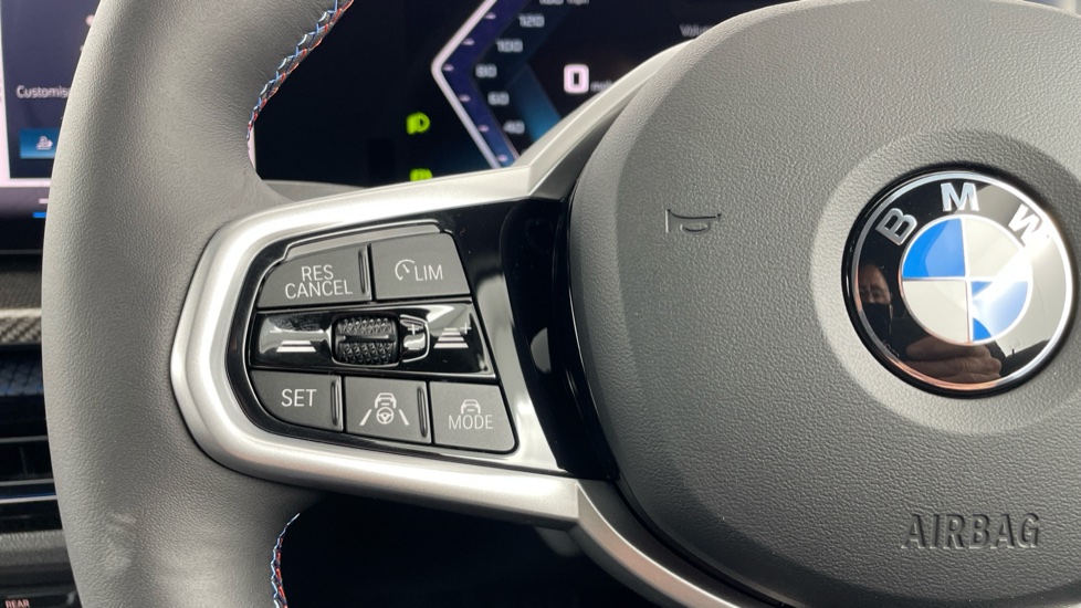 BMW i4 440kW M60 83.9kWh 5dr Auto [Tech/Pro pack] Electric Hatchback - Image 17