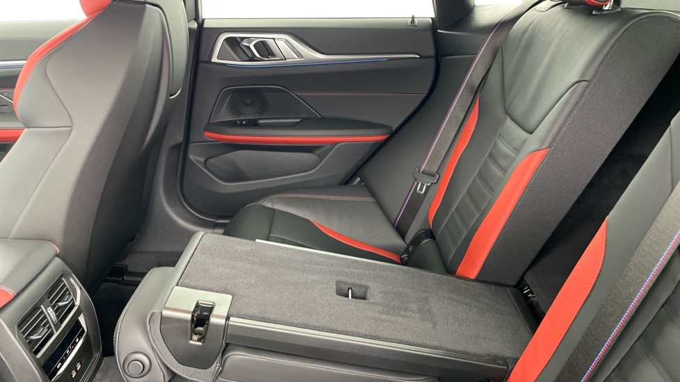 BMW i4 440kW M60 83.9kWh 5dr Auto [Tech/Pro pack] Electric Hatchback - Image 40