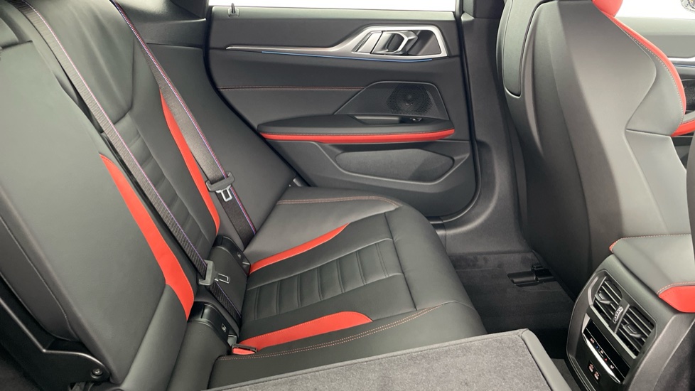 BMW i4 440kW M60 83.9kWh 5dr Auto [Tech/Pro pack] Electric Hatchback - Image 54