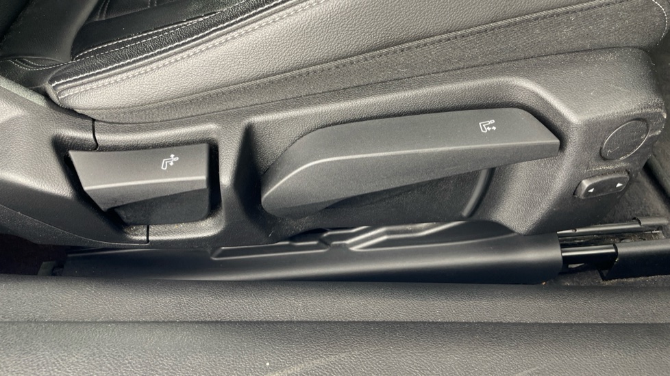 BMW 4 Series 430i M Sport 2dr Step Auto [Pro Pack] Petrol Coupe - Image 44