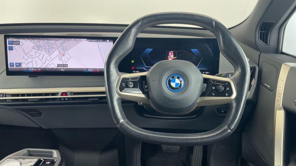 BMW iX 240kW xDrive40 M Sport Edition 76.6kWh 5dr Auto Electric Estate - Image 5