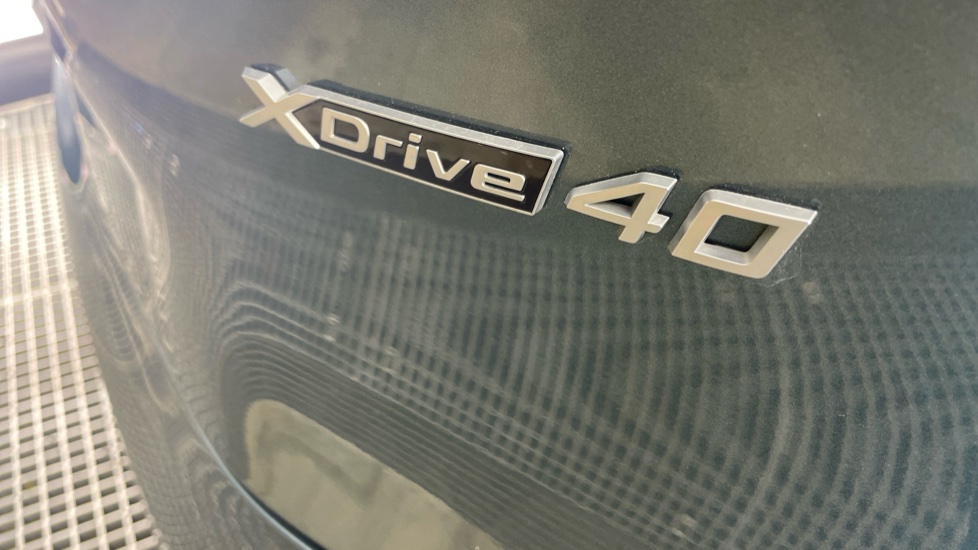 BMW iX 240kW xDrive40 M Sport Edition 76.6kWh 5dr Auto Electric Estate - Image 48