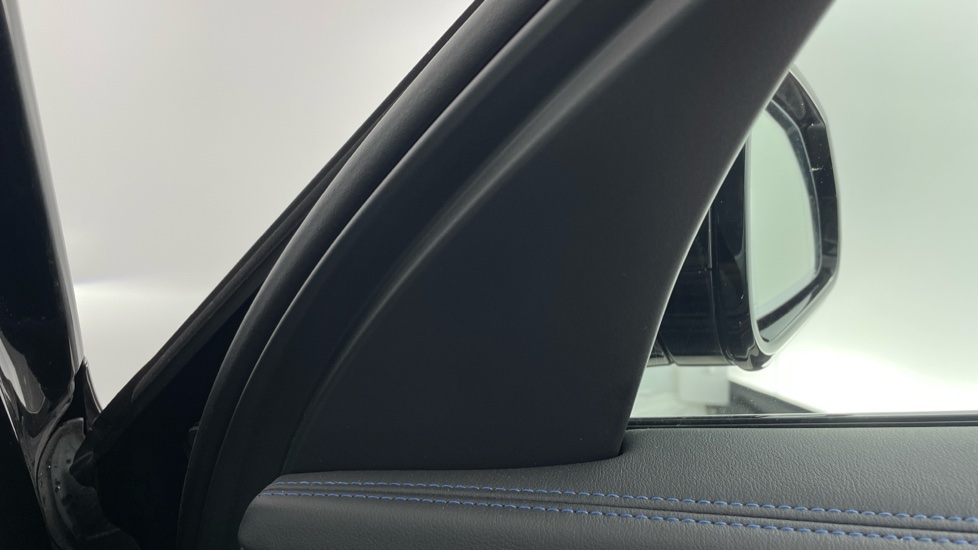 BMW X1 sDrive 20i MHT M Sport 5dr Step Auto Petrol Estate - Image 20