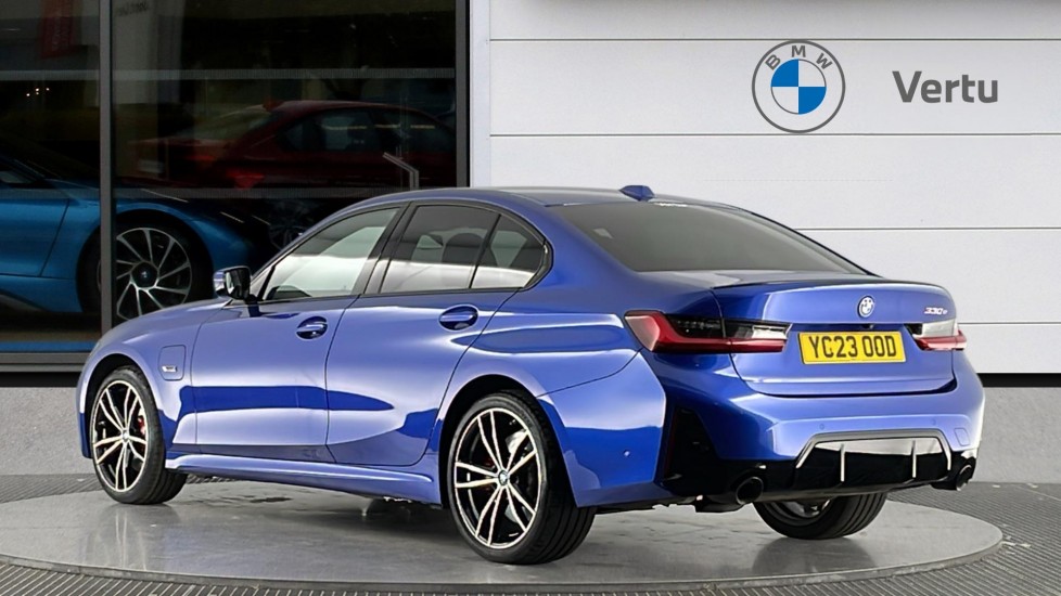 BMW 3 Series 330e M Sport 4dr Step Auto Saloon - Image 2