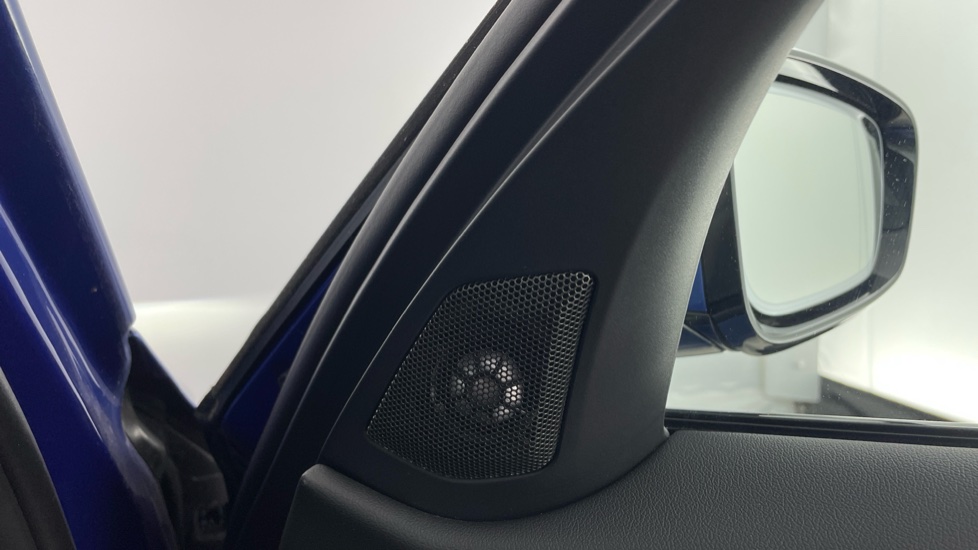BMW 3 Series 330e M Sport 4dr Step Auto Saloon - Image 20