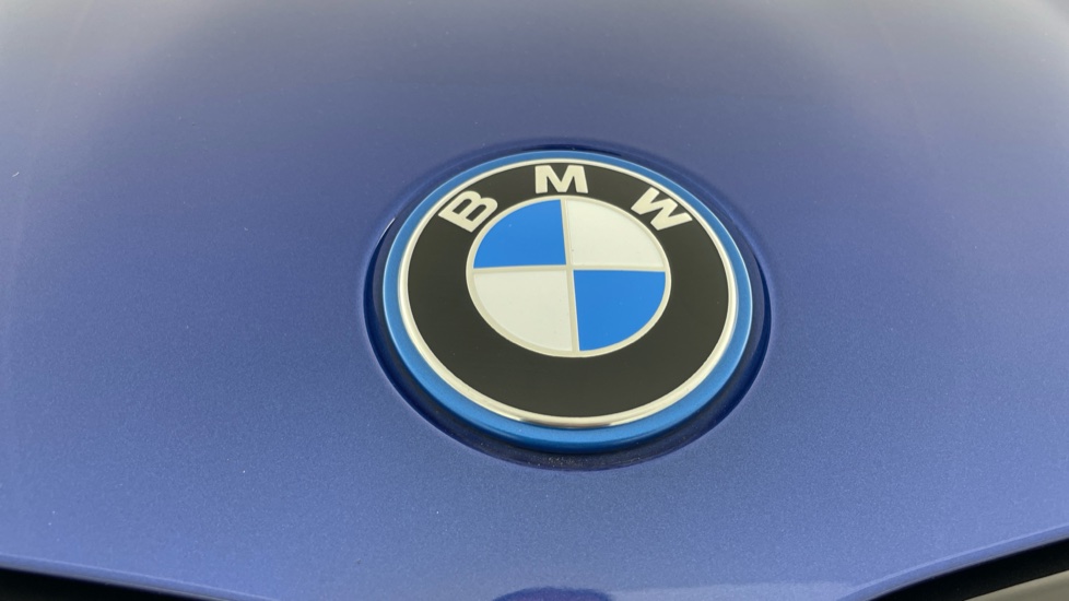 BMW 3 Series 330e M Sport 4dr Step Auto Saloon - Image 24