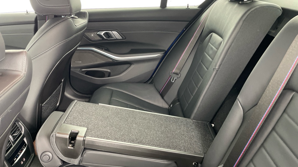 BMW 3 Series 330e M Sport 4dr Step Auto Saloon - Image 37