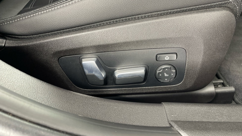 BMW 3 Series 330e M Sport 4dr Step Auto Saloon - Image 54