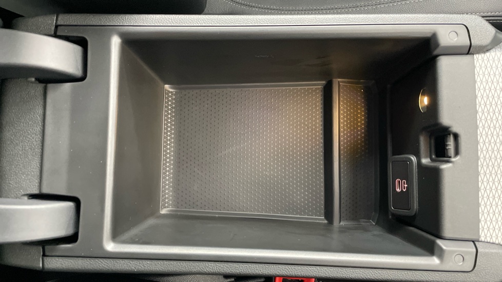 BMW 3 Series 330e M Sport 4dr Step Auto Saloon - Image 57
