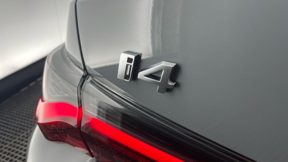 BMW i4 250kW eDrive40 M Sport 83.9kWh 5dr Auto Electric Hatchback - Image 43