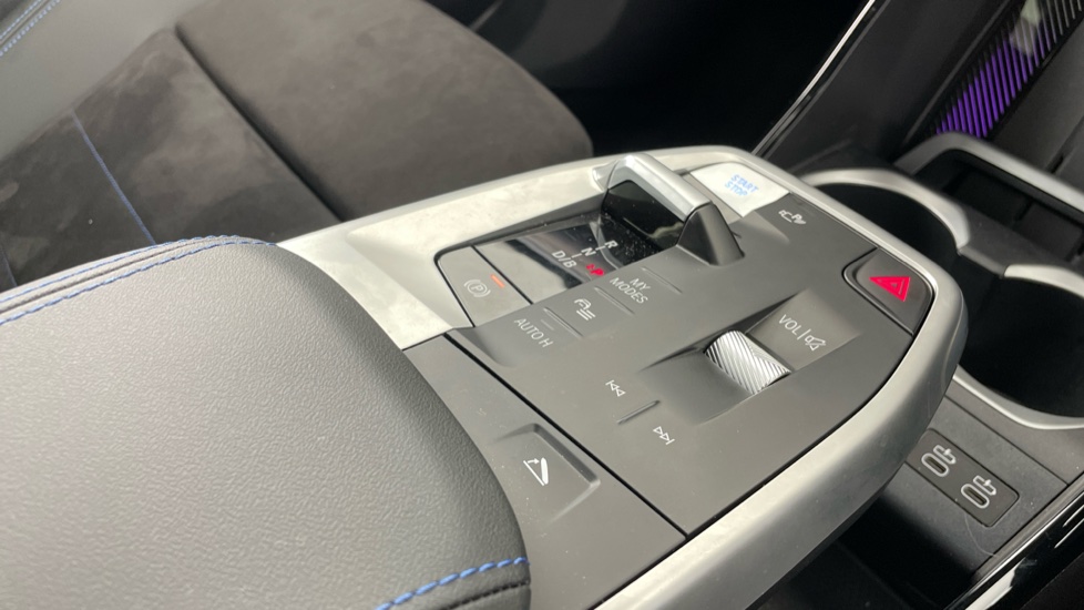 BMW iX2 150kW eDrive20 M Sport 65kWh 5dr Auto [Tech/Pro] Electric Hatchback - Image 10