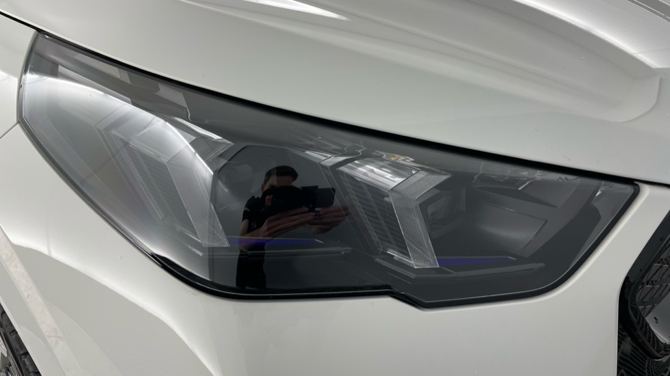 BMW iX2 150kW eDrive20 M Sport 65kWh 5dr Auto [Tech/Pro] Electric Hatchback - Image 23