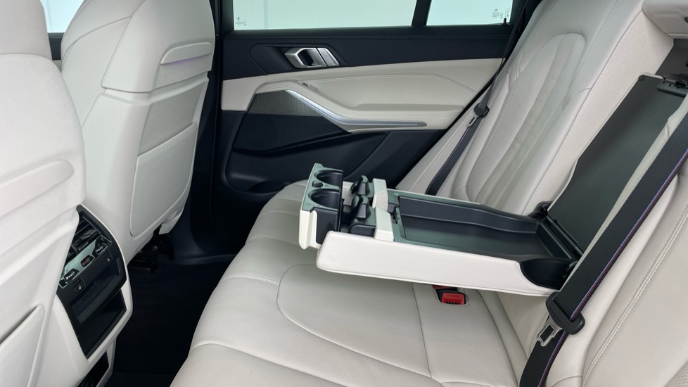 BMW X5 xDrive30d MHT M Sport 5dr Auto Diesel Estate - Image 33