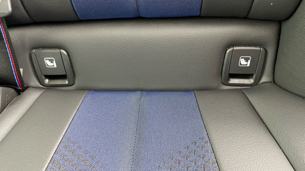 BMW 1 Series 118i [136] M Sport 5dr Step Auto [Pro Pack] Petrol Hatchback - Image 32