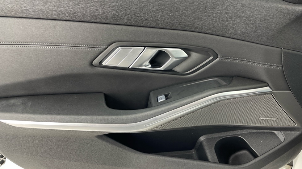 BMW M3 xDrive Competition M 4dr Step Auto Petrol Saloon - Image 27