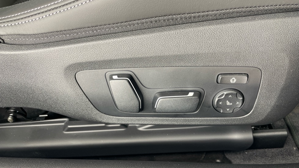 BMW M4 xDrive Competition M 2dr Step Auto [Ultimat Pk] Petrol Coupe - Image 49