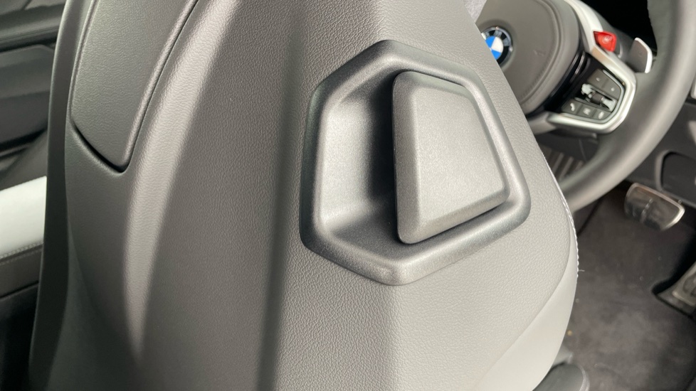 BMW M4 xDrive Competition M 2dr Step Auto [Ultimat Pk] Petrol Coupe - Image 50