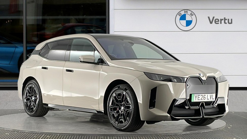 BMW iX 300kW xDr45 M Sport 101kWh 5dr Auto [Tech/Sky/Pro] Electric Estate - Image 1