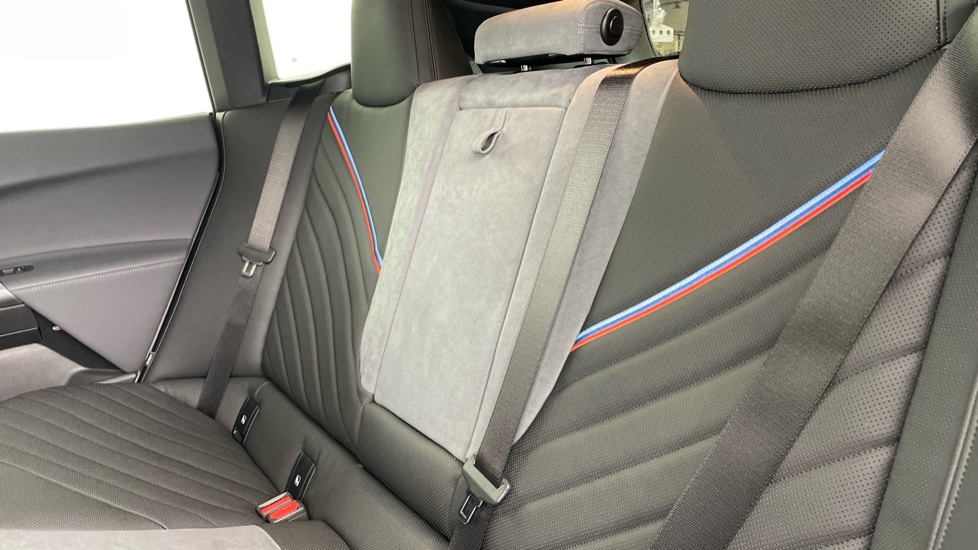 BMW iX 300kW xDr45 M Sport 101kWh 5dr Auto [Tech/Sky/Pro] Electric Estate - Image 12