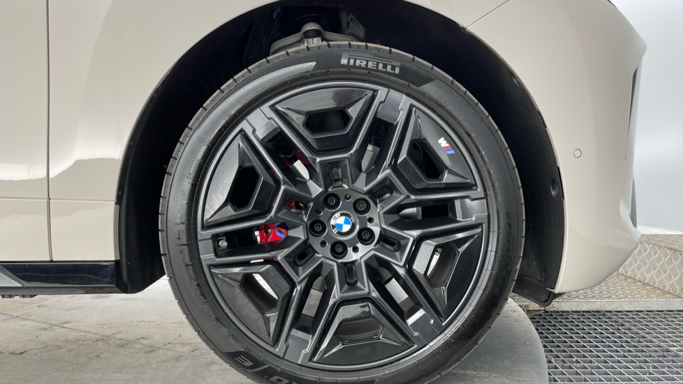 BMW iX 300kW xDr45 M Sport 101kWh 5dr Auto [Tech/Sky/Pro] Electric Estate - Image 14