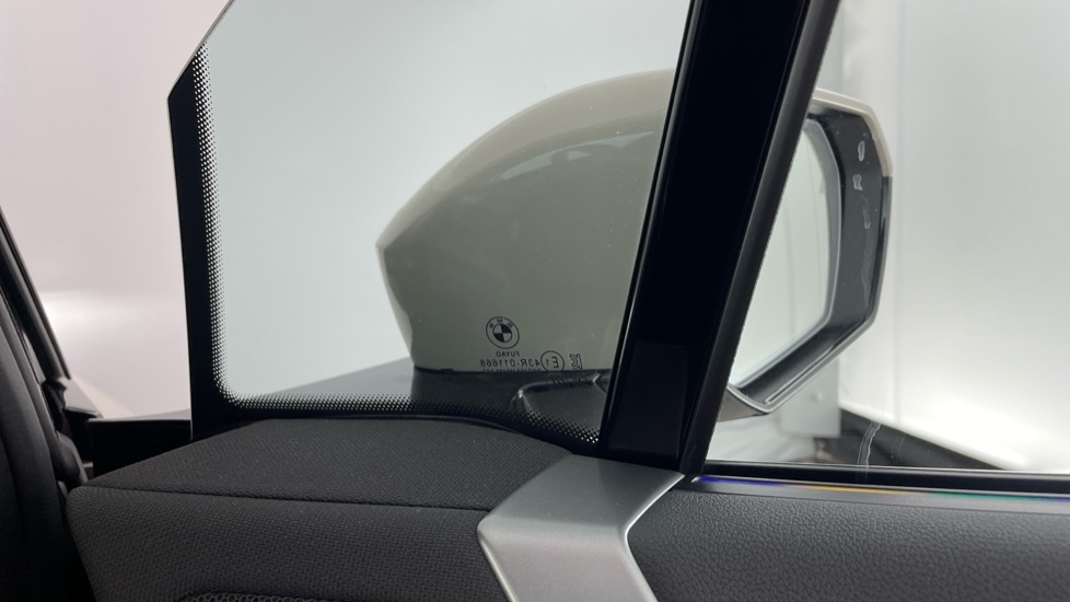 BMW iX 300kW xDr45 M Sport 101kWh 5dr Auto [Tech/Sky/Pro] Electric Estate - Image 20