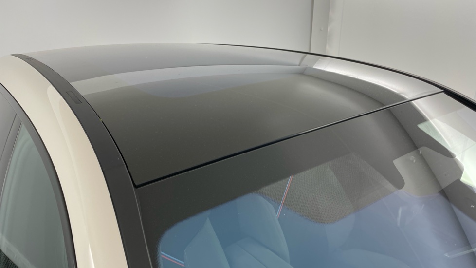 BMW iX 300kW xDr45 M Sport 101kWh 5dr Auto [Tech/Sky/Pro] Electric Estate - Image 21