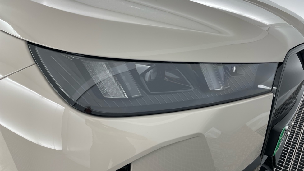 BMW iX 300kW xDr45 M Sport 101kWh 5dr Auto [Tech/Sky/Pro] Electric Estate - Image 23