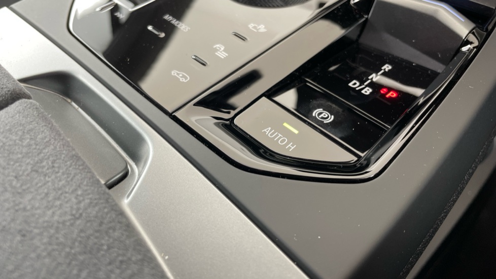 BMW iX 300kW xDr45 M Sport 101kWh 5dr Auto [Tech/Sky/Pro] Electric Estate - Image 59